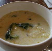 Sopa de elote con rajas